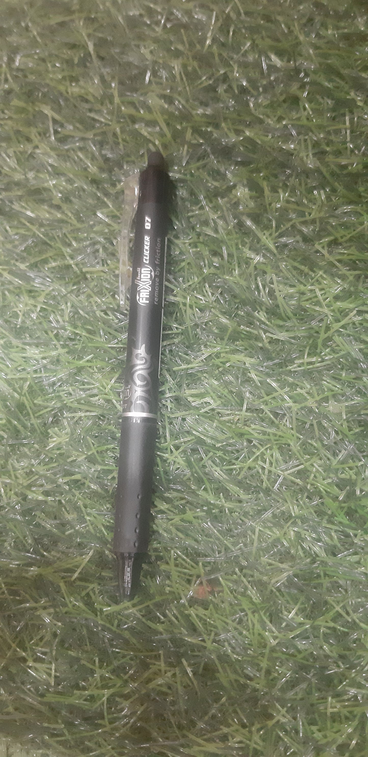 PILOT Refillable ROller Ball pen (Black)