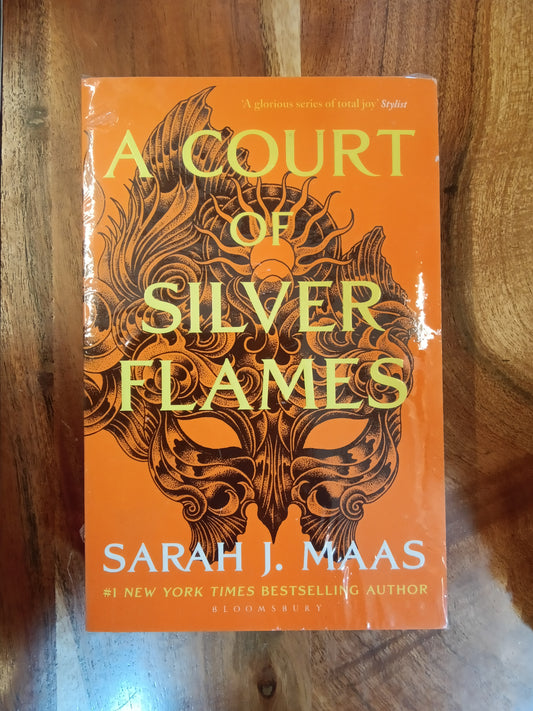 Sarah J. Maas
A Court of  Silver flames Paperback