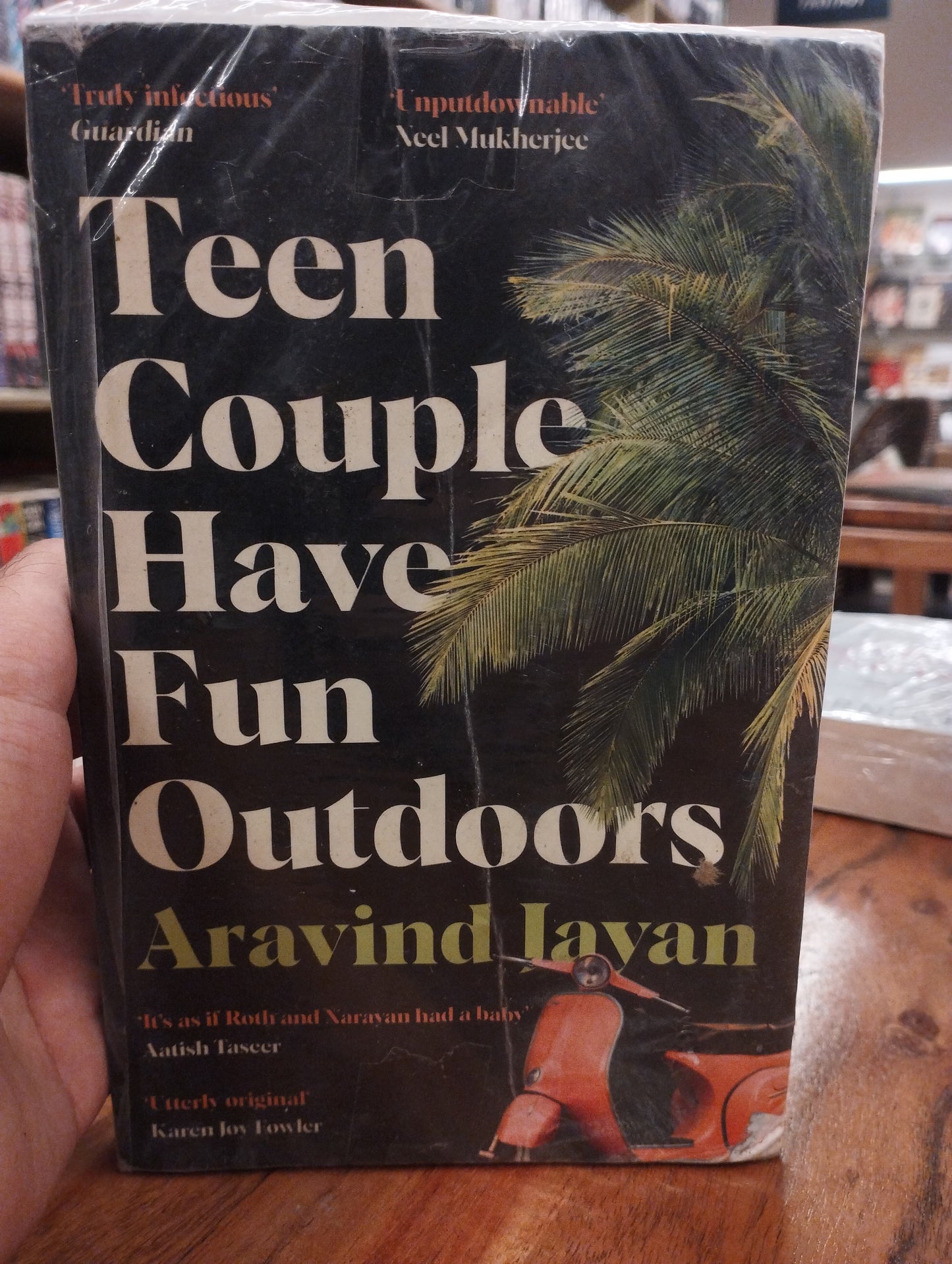 Teen Couple Have Fun Outdoors (preloved)