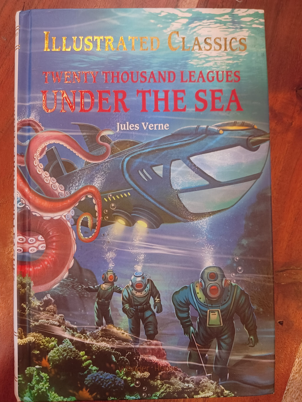 Twenty Thousand Leagues Under the Sea by Jules Verne (Grade - B)