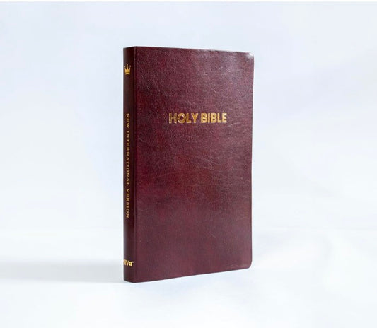 Niv English Bible Brown Anglicised Version | Cromwell Bonded Leather | Thin Bible with Gilded Edge | Easy-to-Read Fonts | Easy to carry | Lifeway India Publication