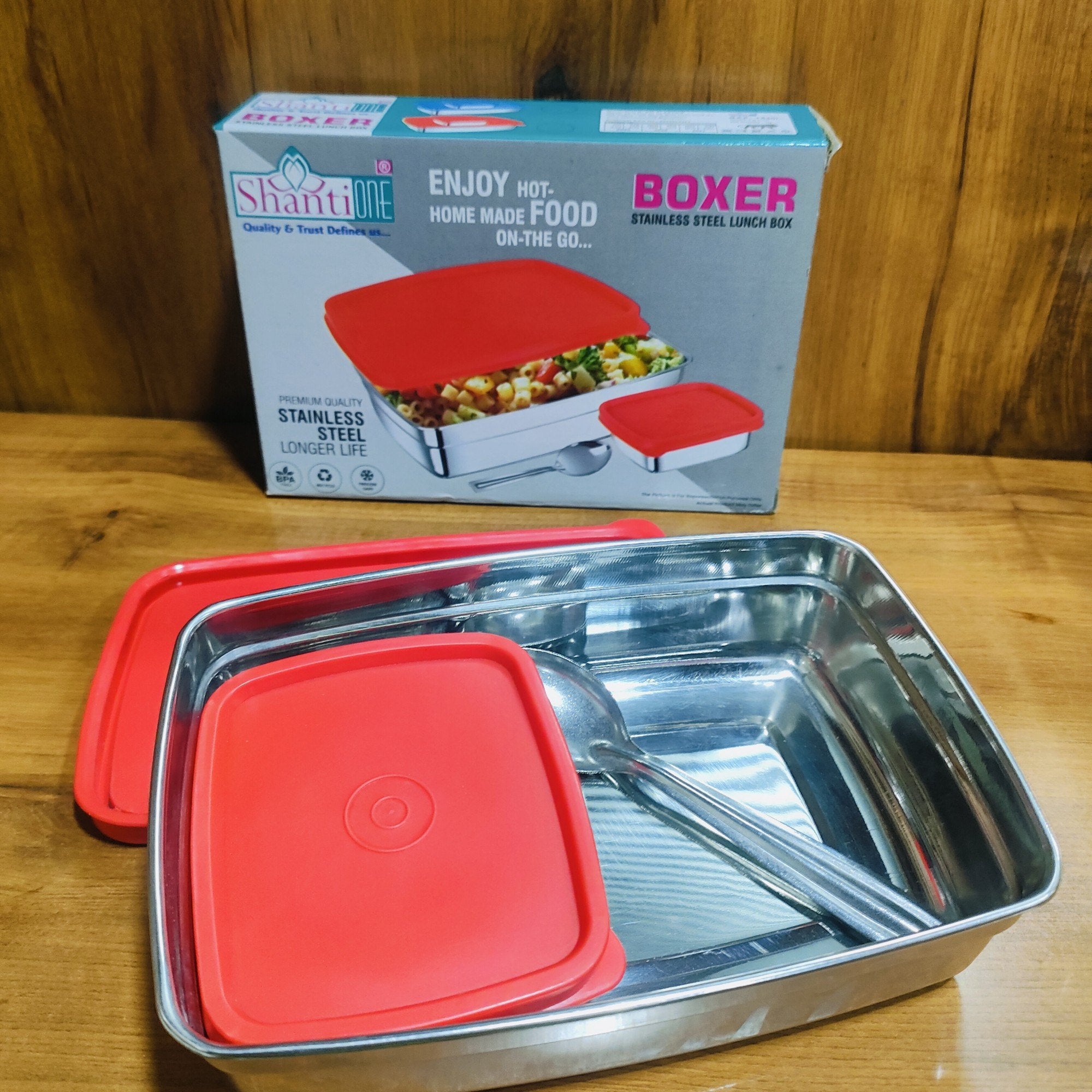 SKI Snap Lock Lunch Box