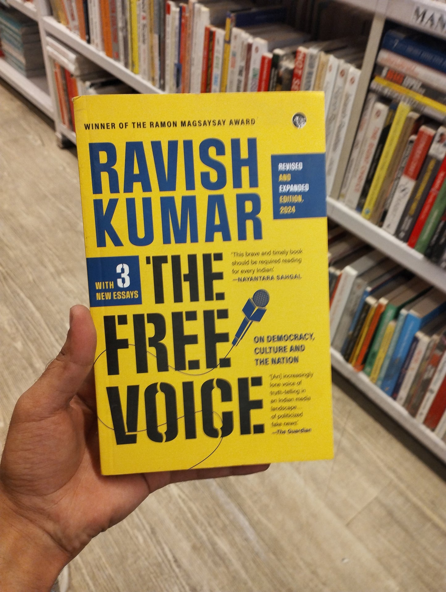 The Free Voice: On Democracy, Culture and the Nation (Revised and Updated Edition) [Paperback] Ravish Kumar