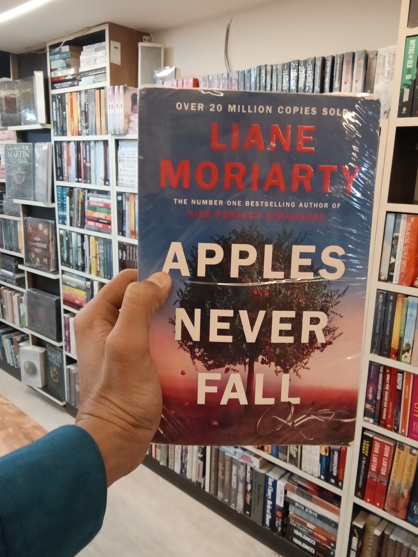 Apples Never Fall
Book by Liane Moriarty