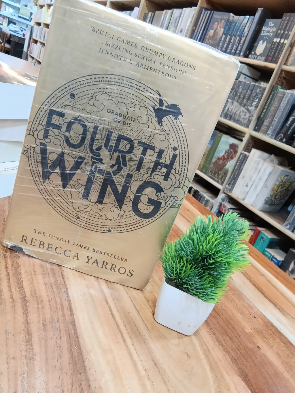 FOURTH WING REBECCA YARROS