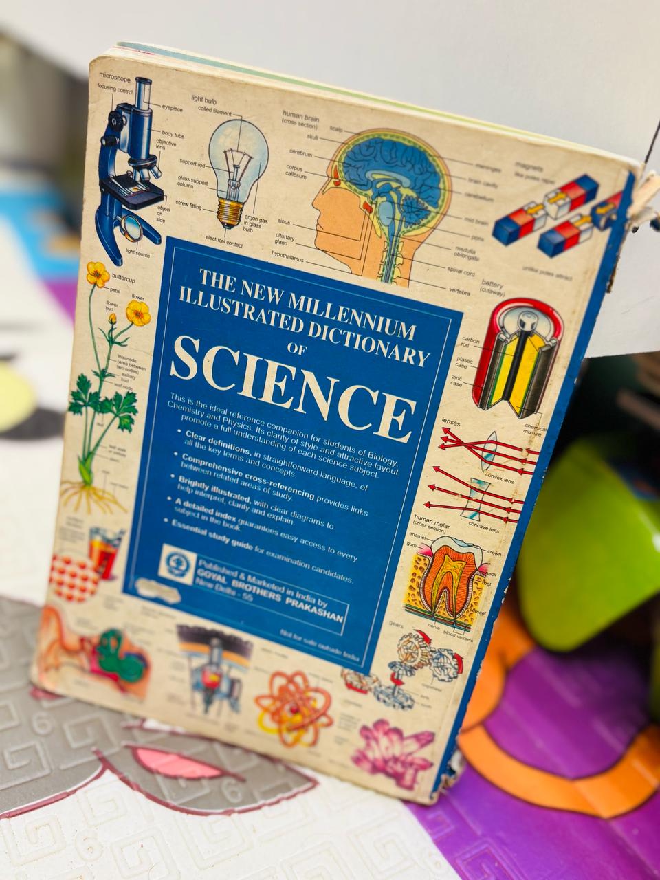 THE NEW MILLENNIUM ILLUSTRATED DICTIONARY OF SCIENCE [C STOCKLEY | C OXLADE  | J WERTHEIM]