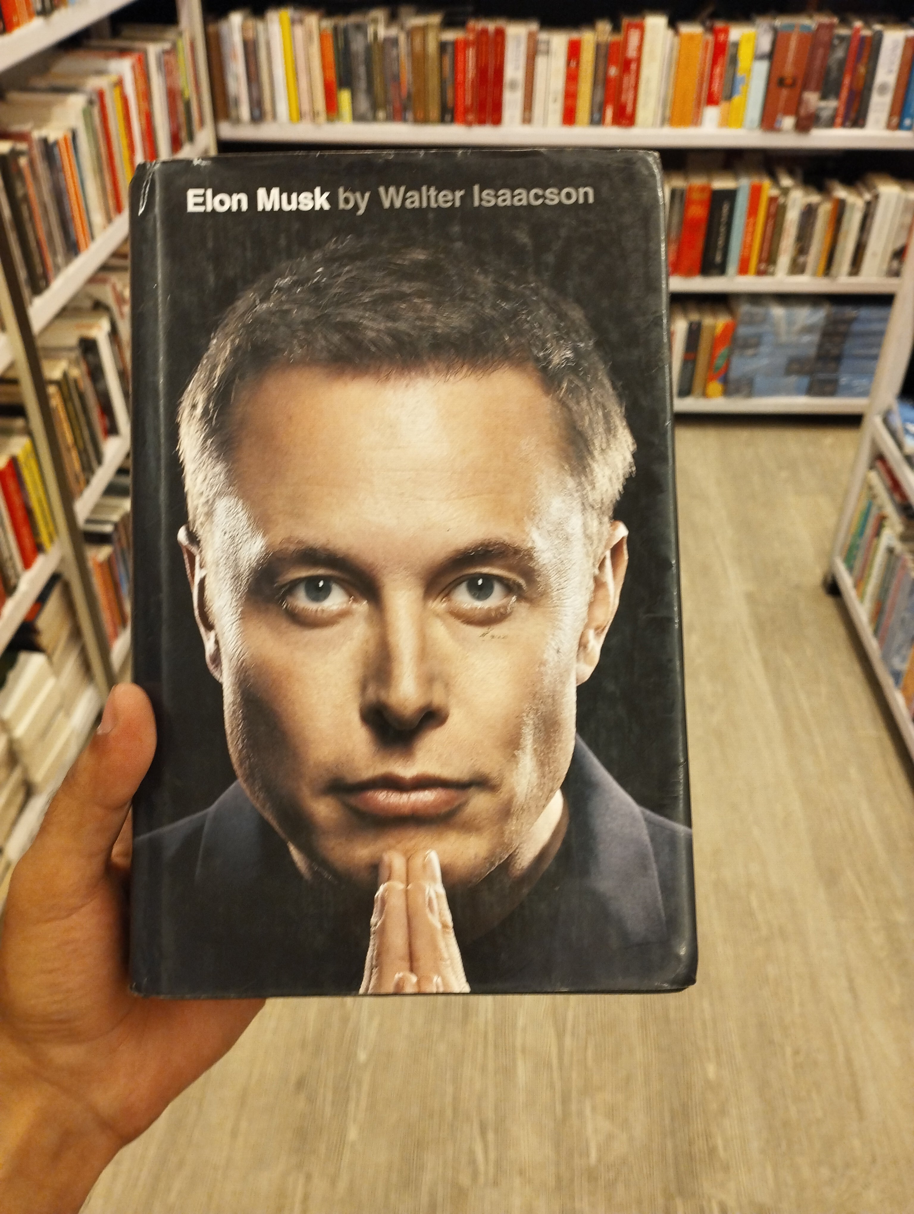 Elon Musk by Walter Isaacson(Grade;B)