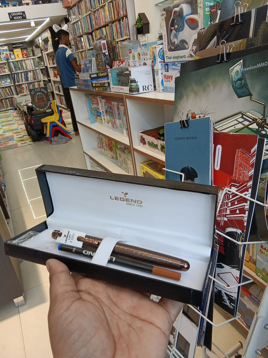 Minister magnetic roller pen