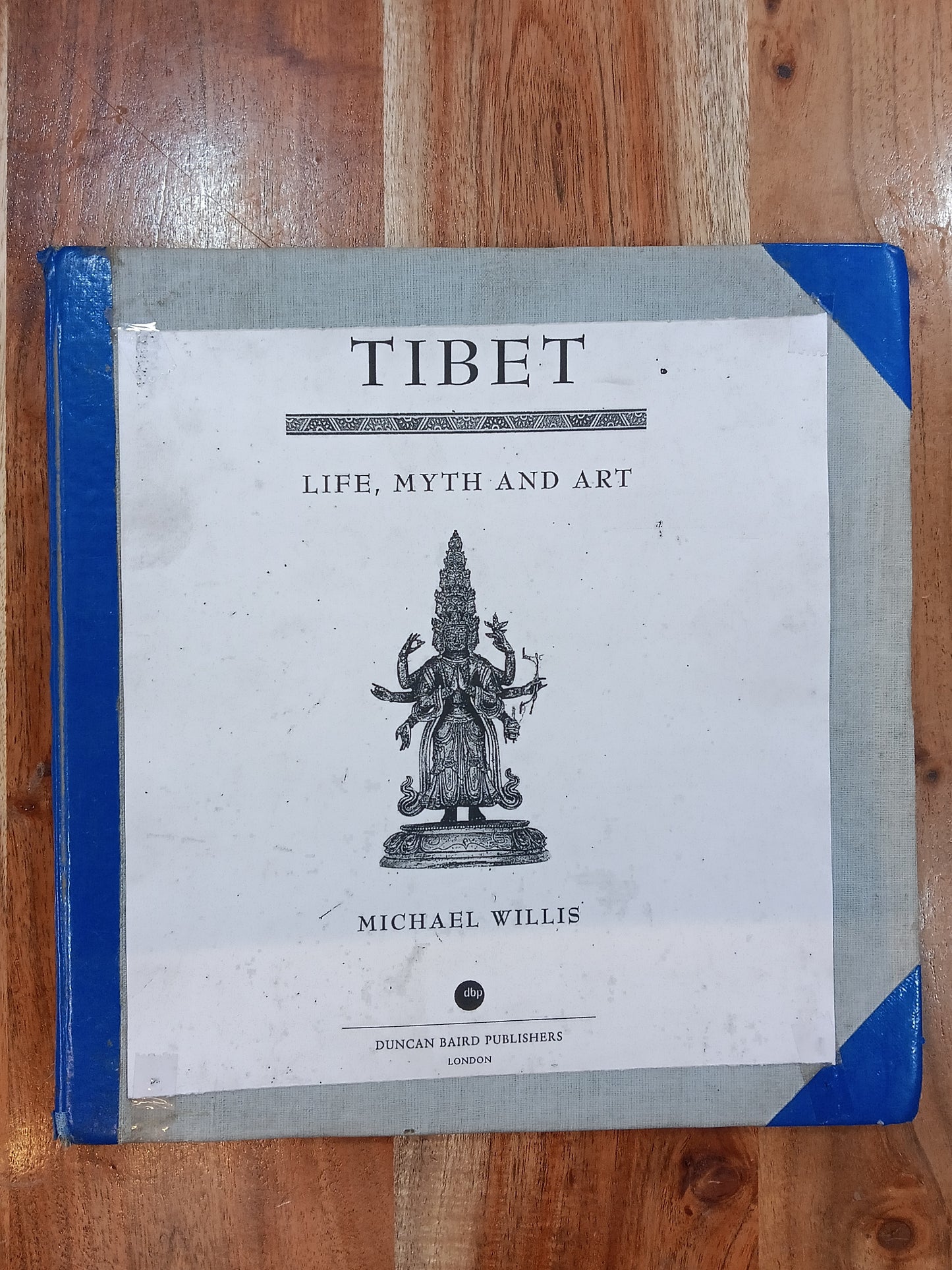 Tibet: Life, Myth and Art (Life, Myth & Art S.) Hardcover – 2 September 1999
by Michael Willis (Author), His Holiness the Dalai Lama