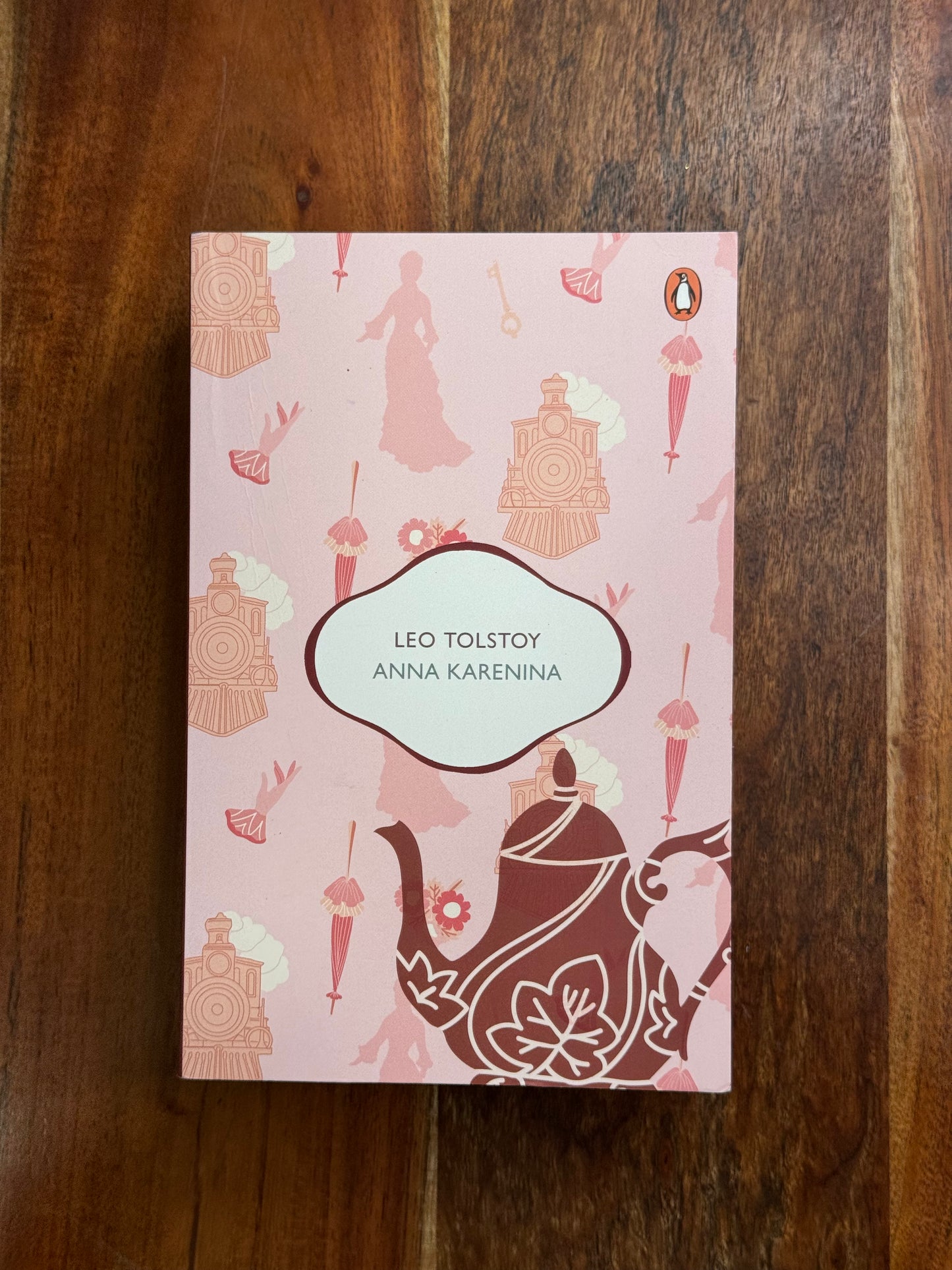Leo Tolstoy 
Anna Karenina (Penguin Classics)